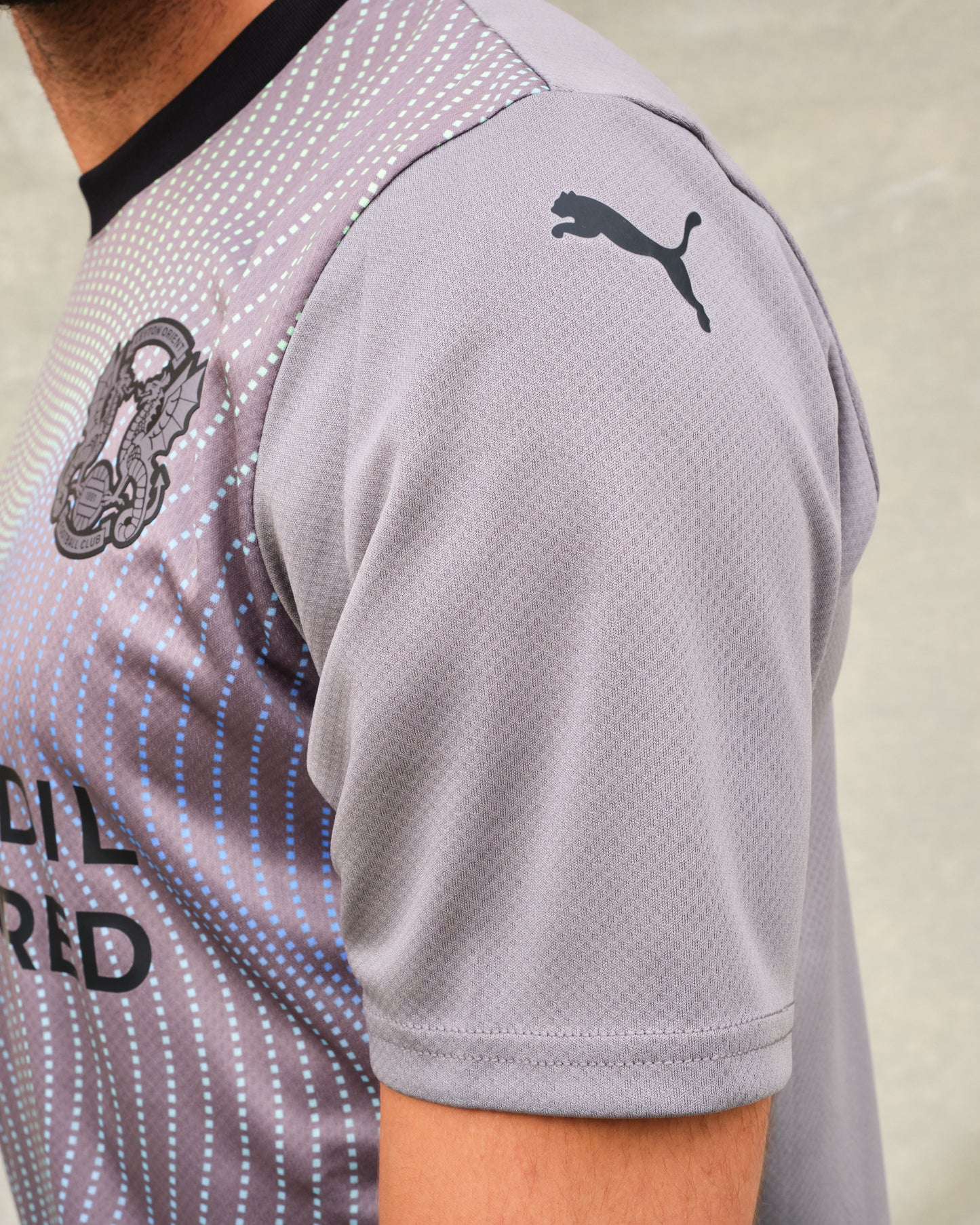 Away Replica Jersey 24/25